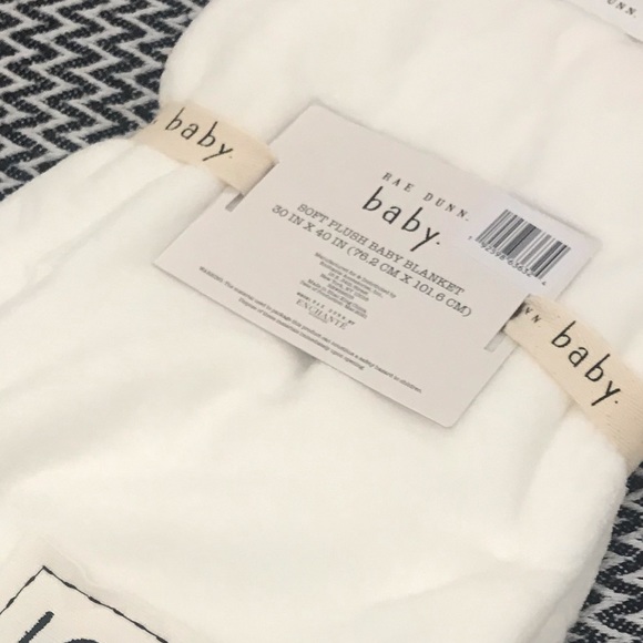 🐞 Rae Dunn LOVE BUG Baby Blanket. - Picture 4 of 5